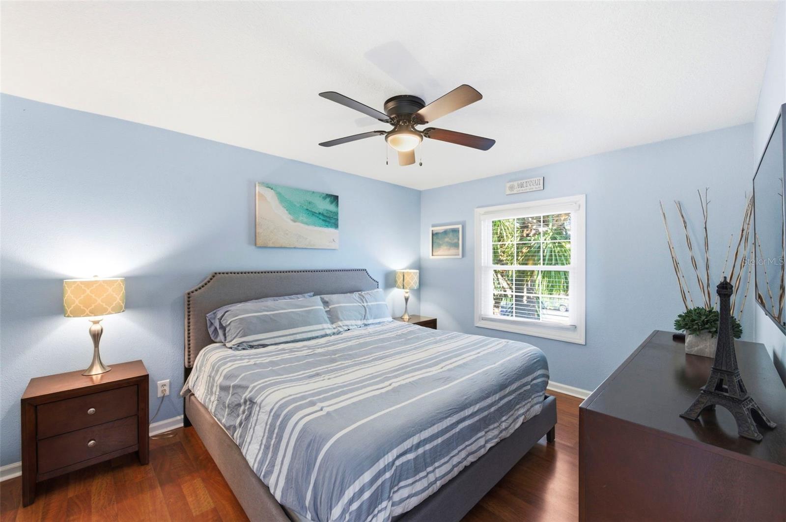 Image 11 of 42 For 5107 Salmon Drive Se C