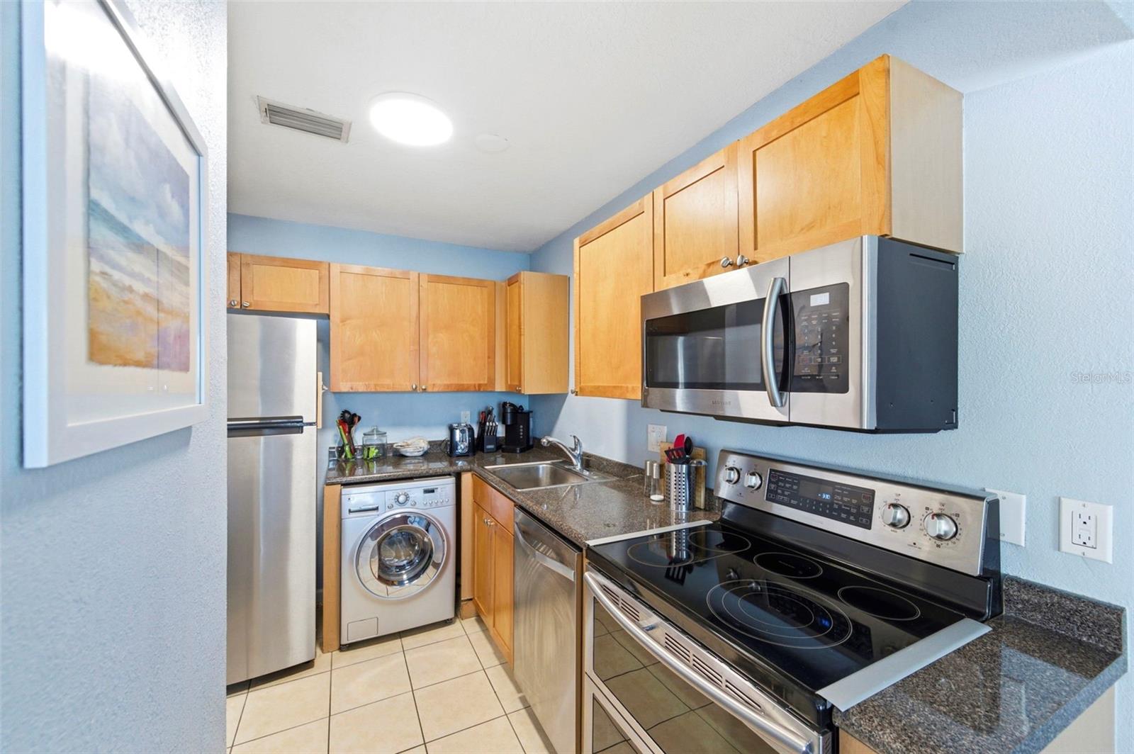 Image 7 of 42 For 5107 Salmon Drive Se C
