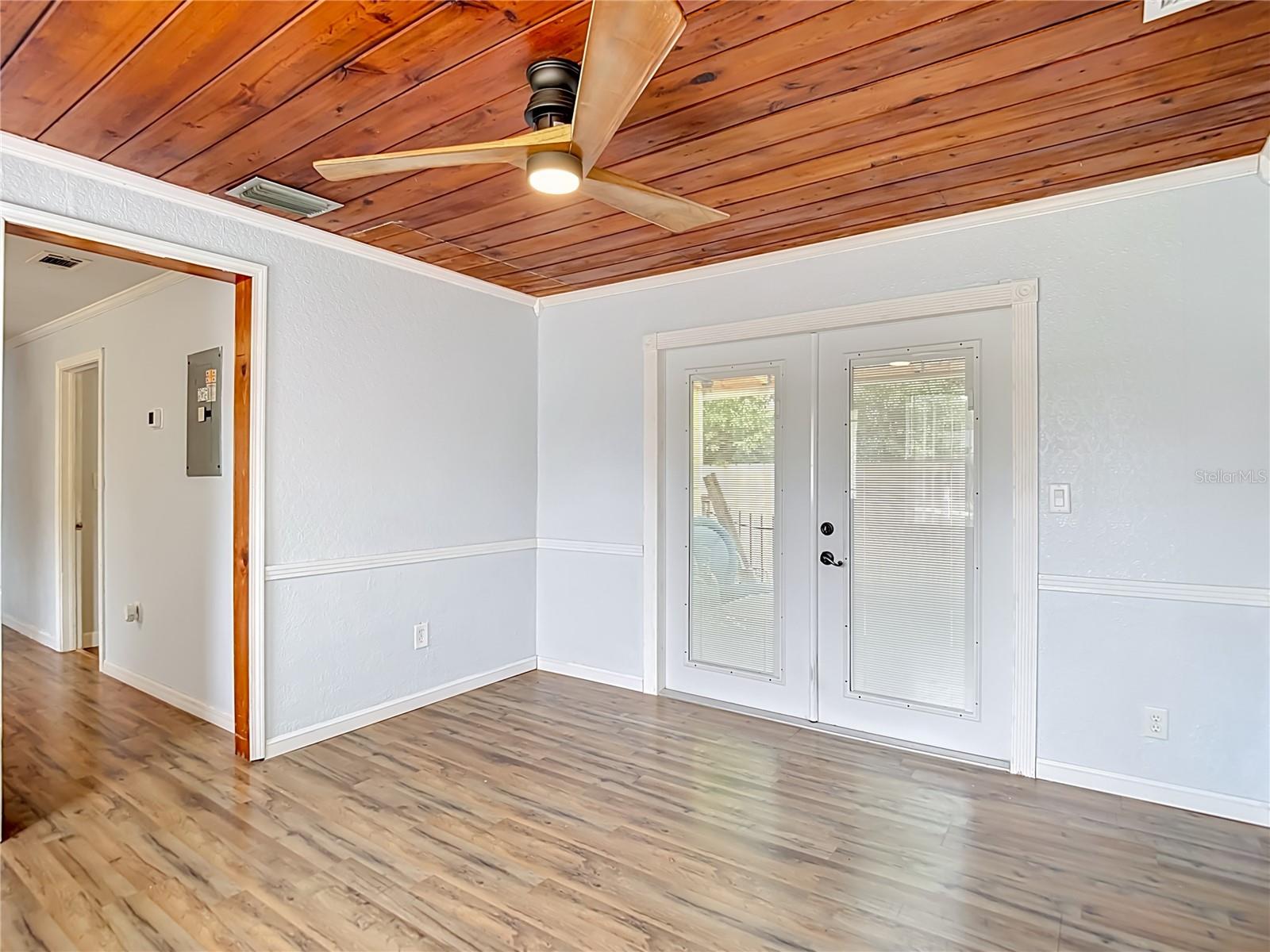 Image 9 of 60 For 38703 9th Avenue