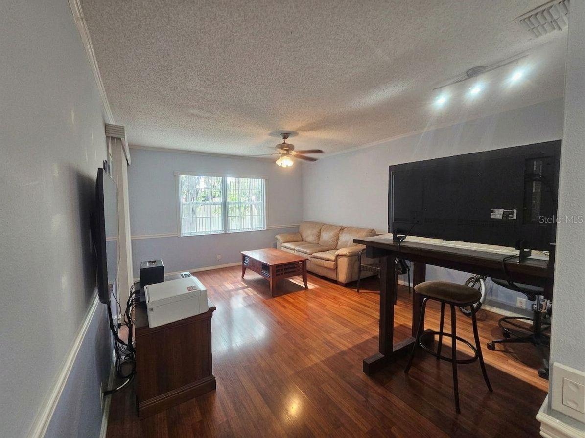 Image 10 of 22 For 5265 Bay Drive 1013