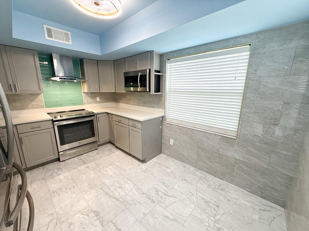 Image 17 of 73 For 2588 Forest Run Court 106a