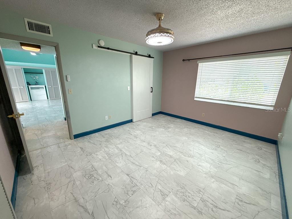Image 29 of 73 For 2588 Forest Run Court 106a