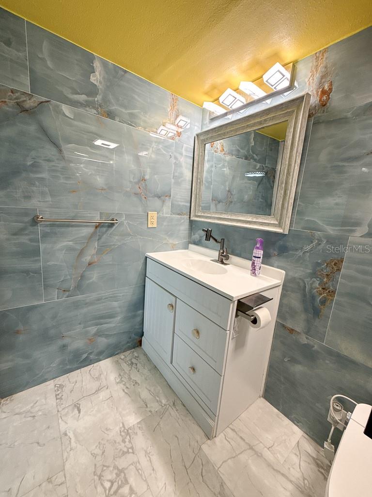 Image 37 of 73 For 2588 Forest Run Court 106a