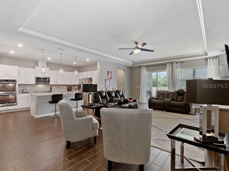 Image 2 of 9 For 11510 Palmetto Sands Court