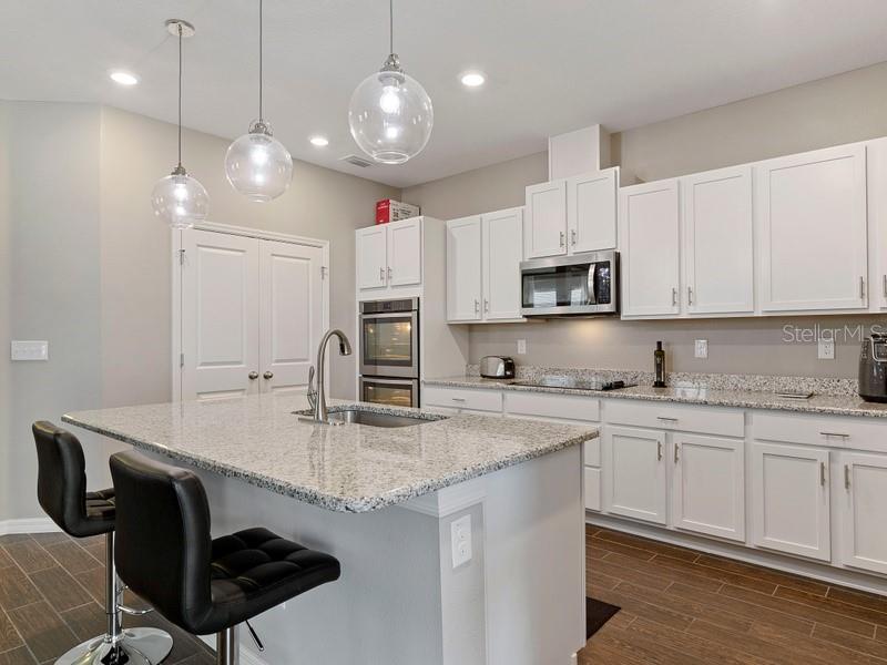 Image 3 of 9 For 11510 Palmetto Sands Court
