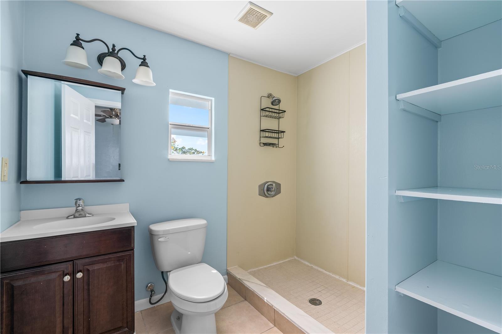 Image 18 of 29 For 3711 Leila Avenue