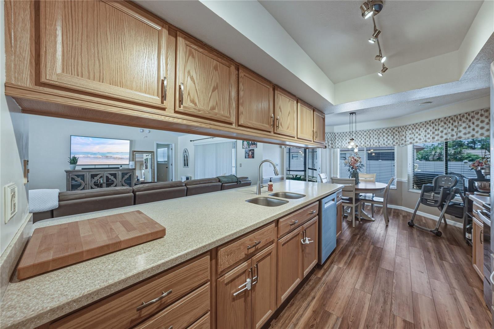Image 18 of 69 For 7435 Kilbride Court