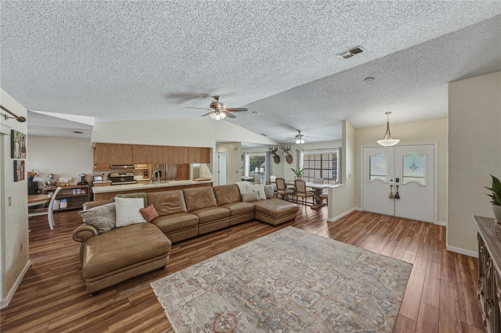Image 6 of 69 For 7435 Kilbride Court