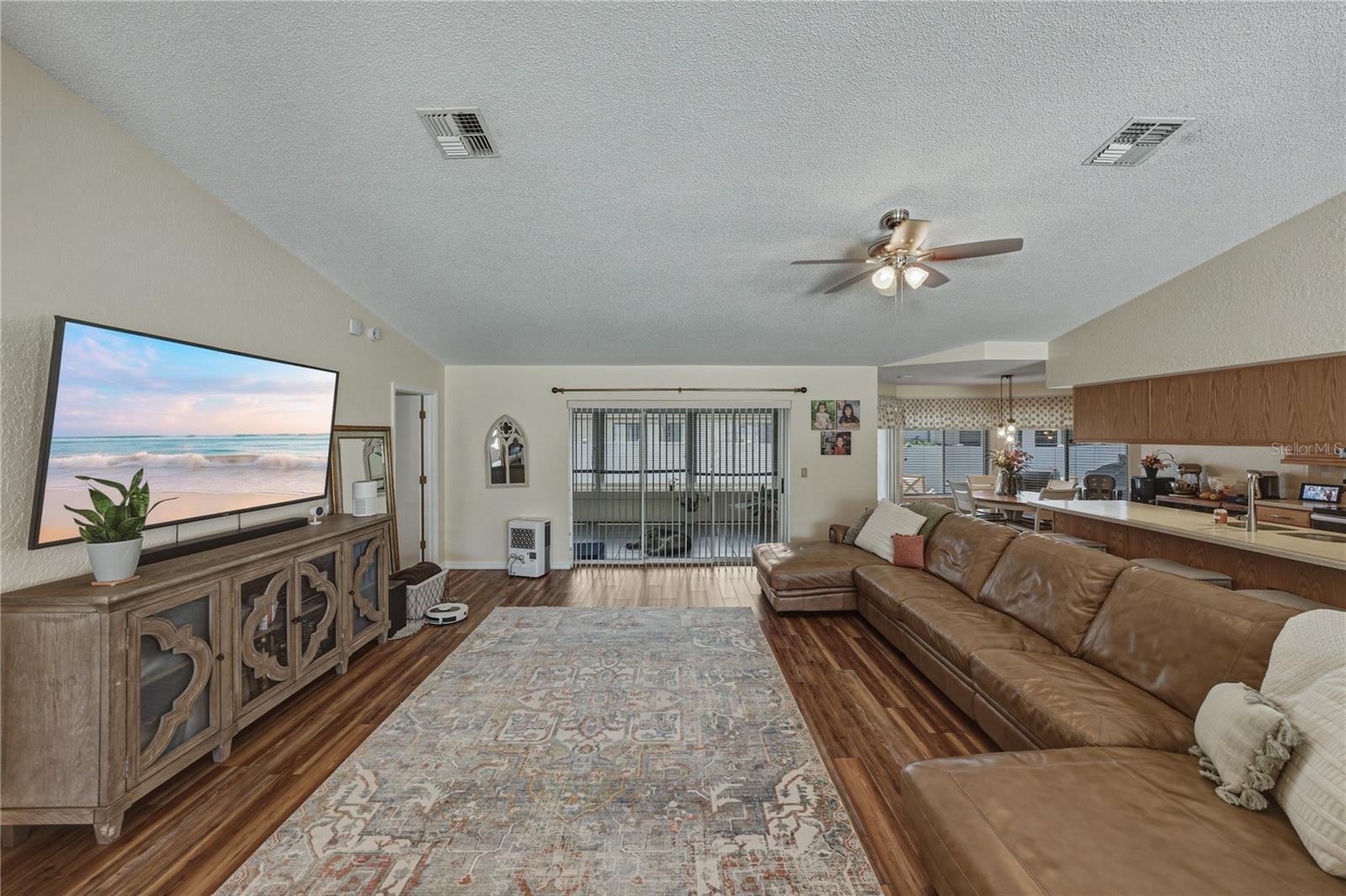 Image 8 of 69 For 7435 Kilbride Court
