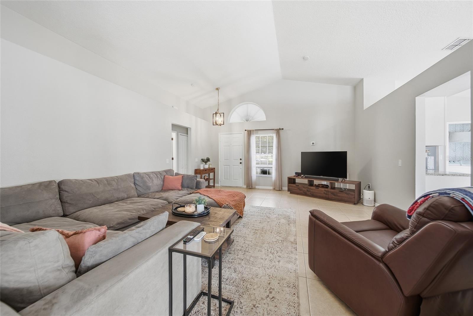 Image 16 of 38 For 25405 Geddy Drive