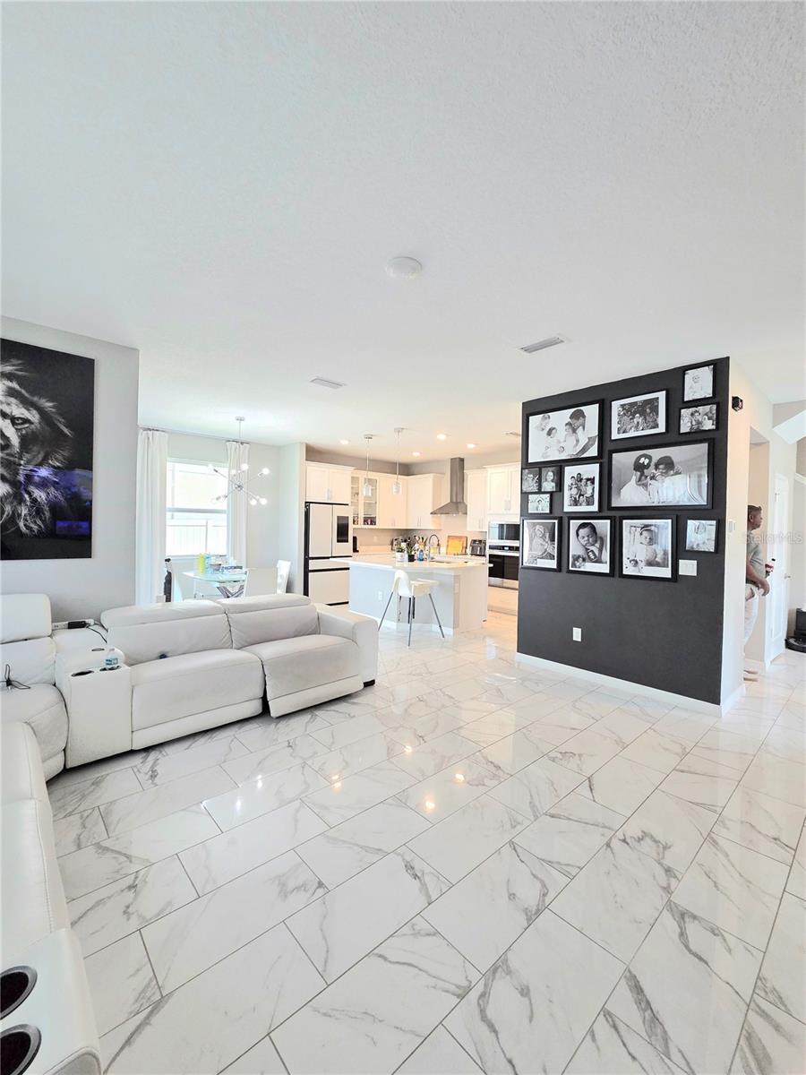 Image 10 of 58 For 13521 Palmera Vista Drive