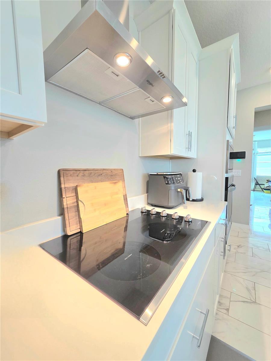 Image 16 of 58 For 13521 Palmera Vista Drive