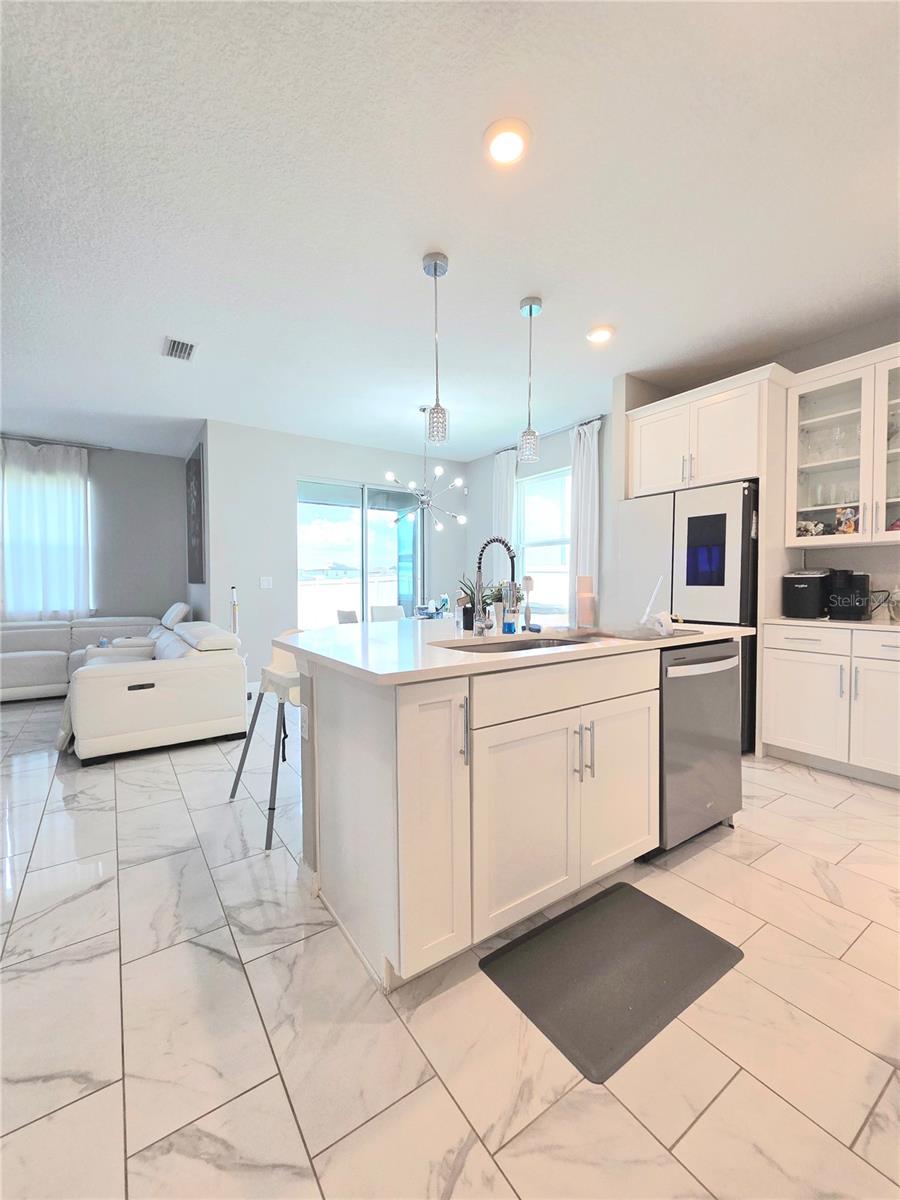 Image 18 of 58 For 13521 Palmera Vista Drive