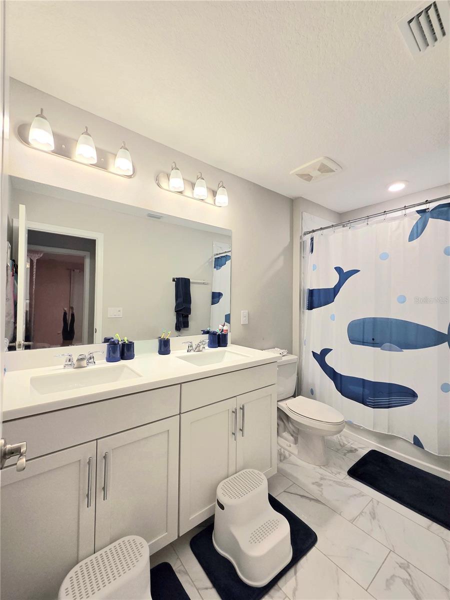 Image 34 of 58 For 13521 Palmera Vista Drive