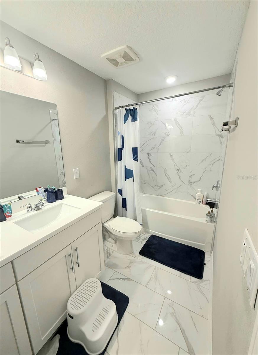 Image 35 of 58 For 13521 Palmera Vista Drive