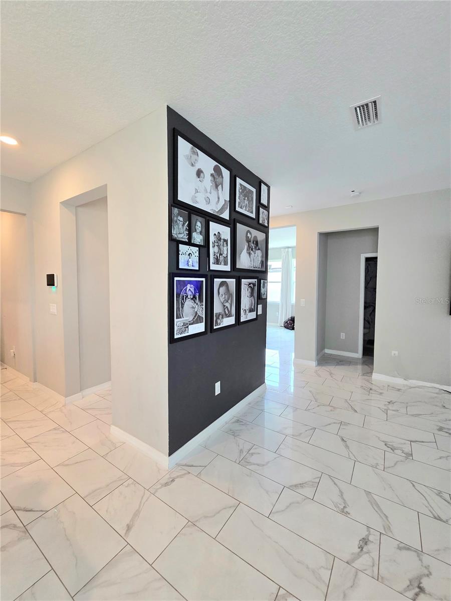 Image 7 of 58 For 13521 Palmera Vista Drive