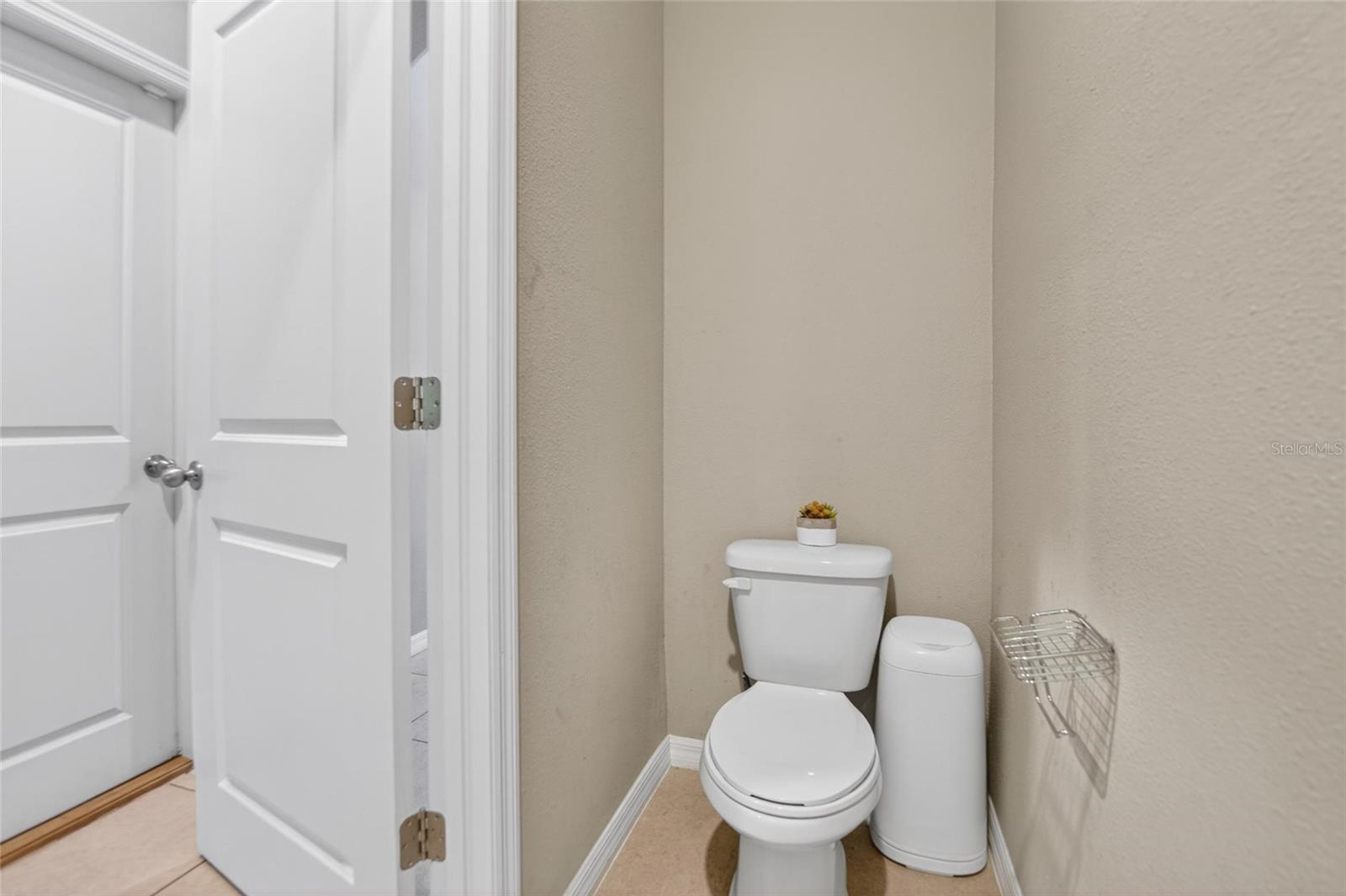 Image 11 of 66 For 6936 Breezy Palm Drive