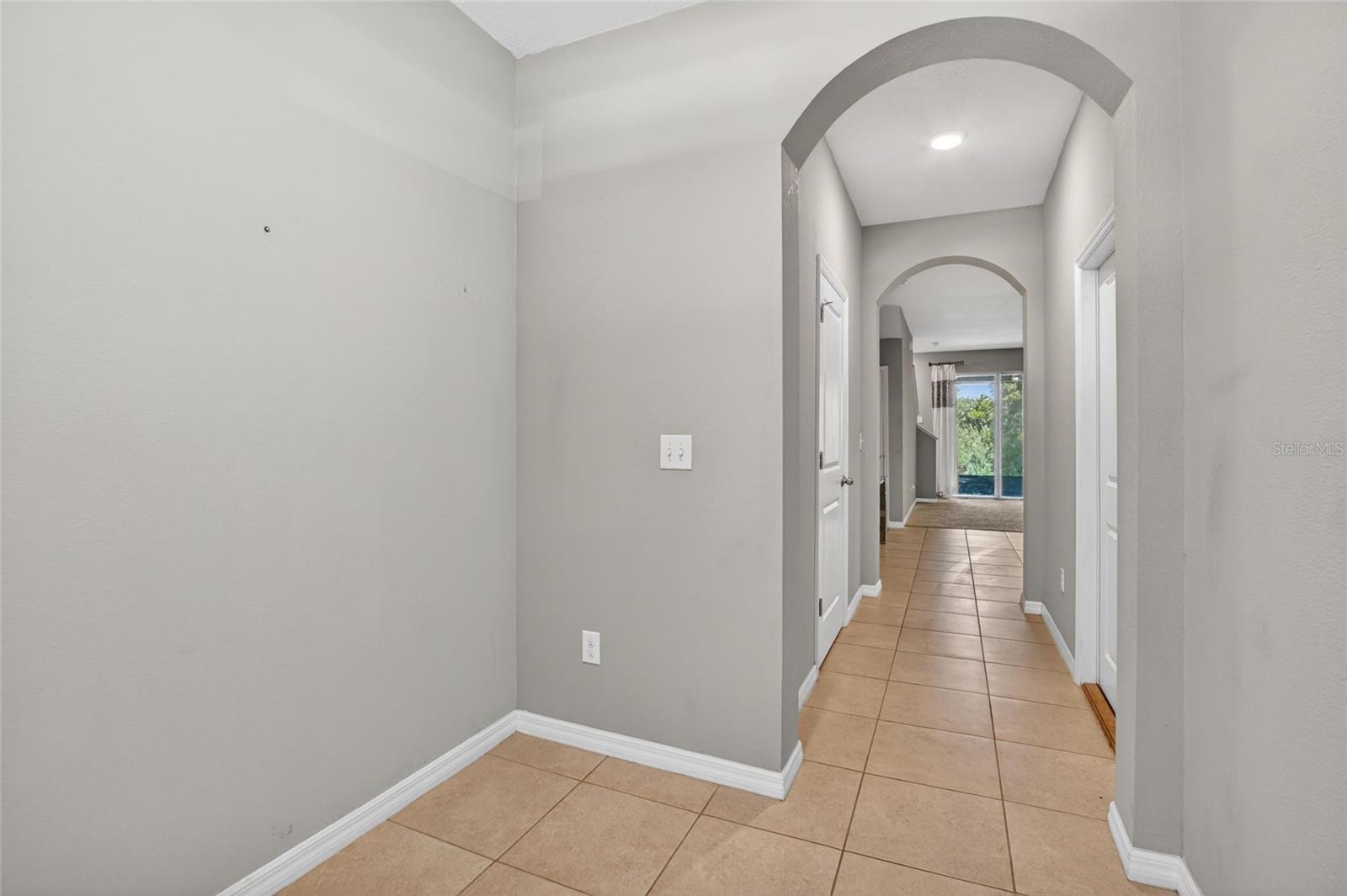 Image 9 of 66 For 6936 Breezy Palm Drive