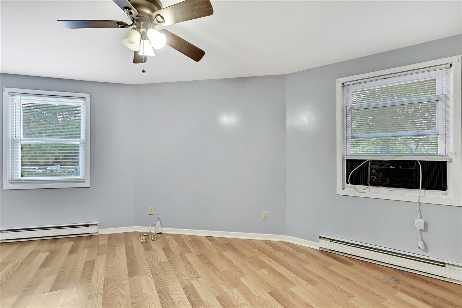 Image 15 of 31 For 7830 Butler Avenue