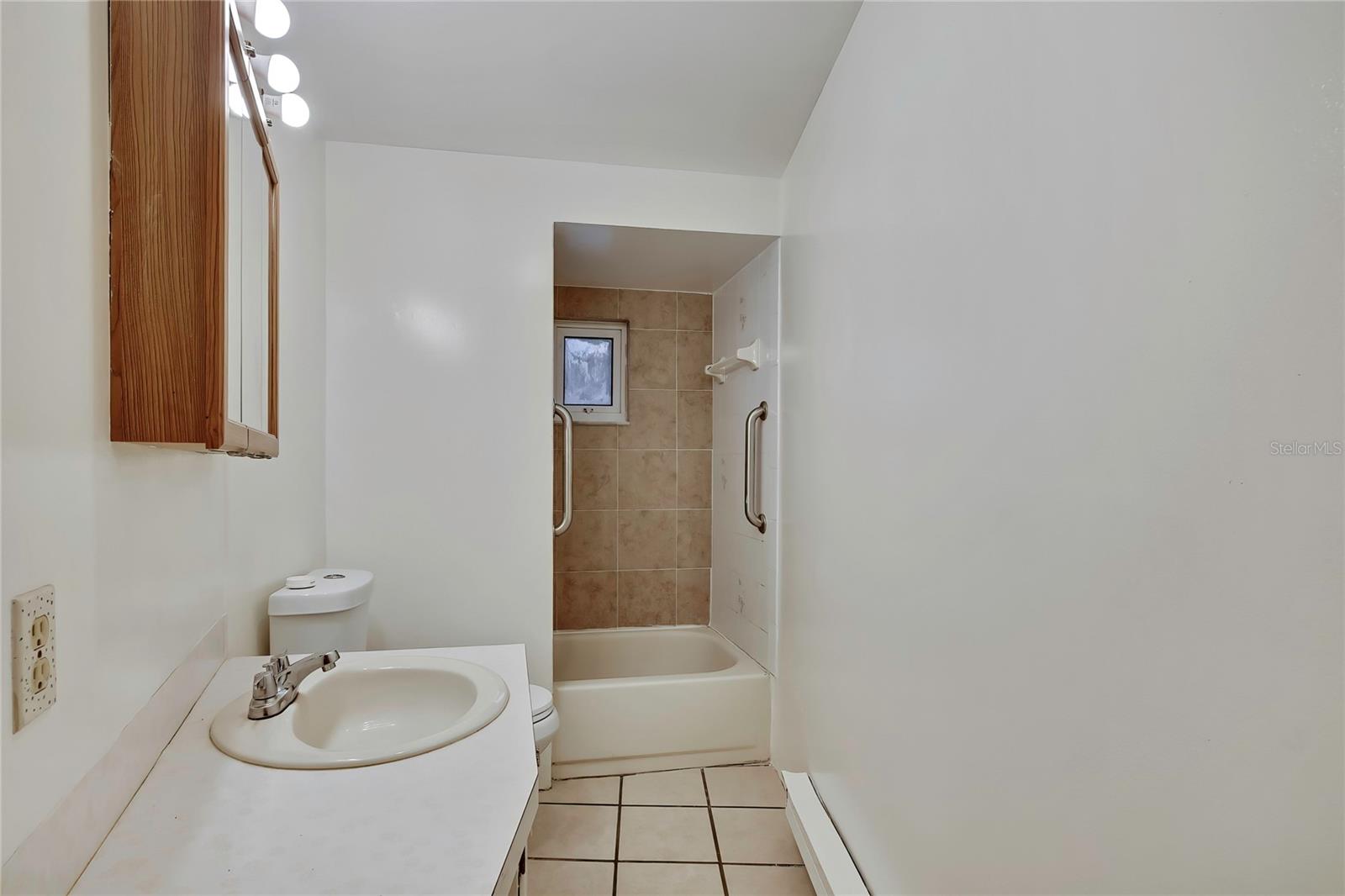 Image 19 of 31 For 7830 Butler Avenue