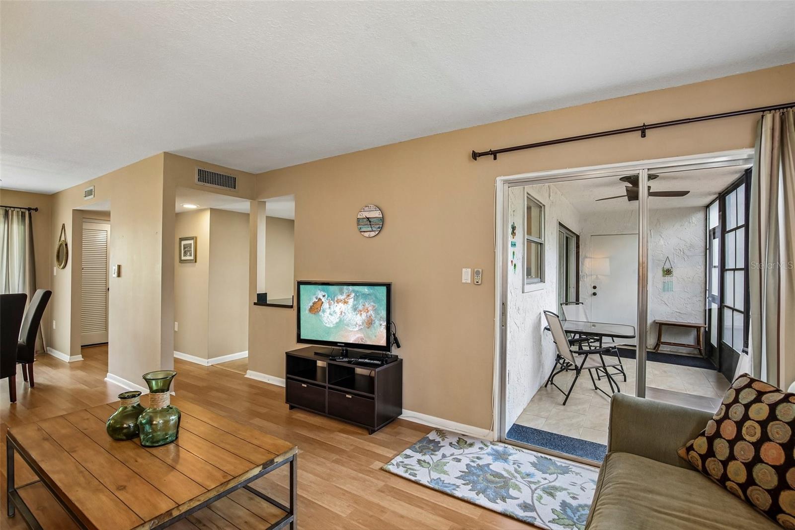 Image 16 of 49 For 505 Windrush Bay Drive