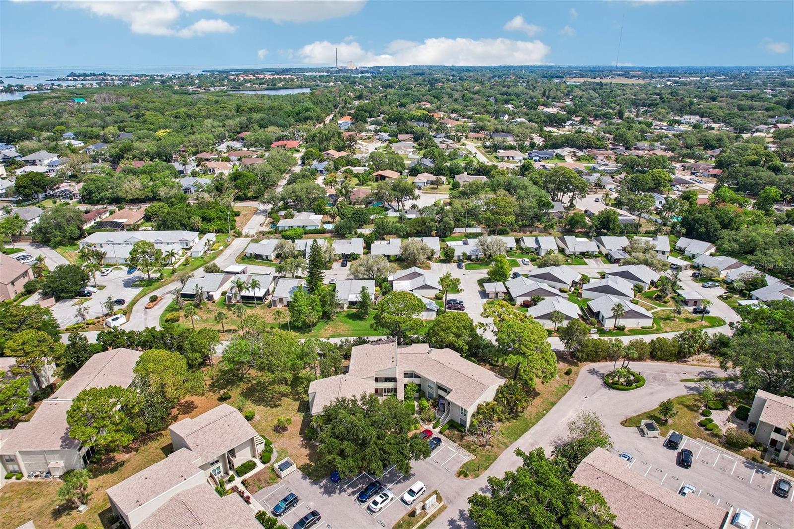 Image 41 of 49 For 505 Windrush Bay Drive