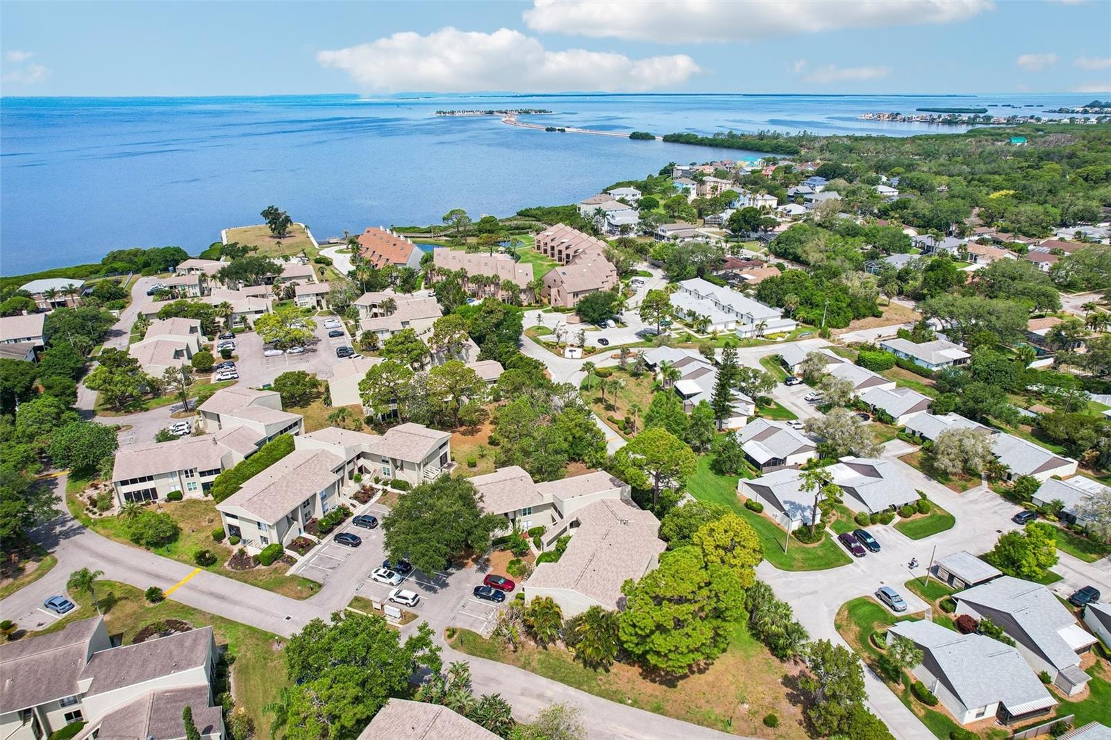 Image 43 of 49 For 505 Windrush Bay Drive