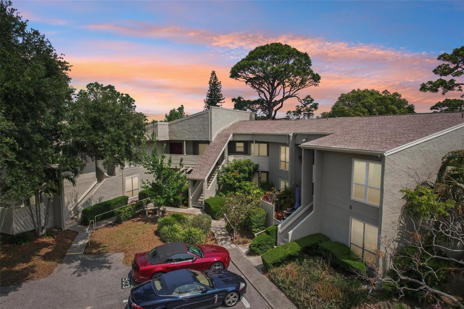 Image 6 of 49 For 505 Windrush Bay Drive