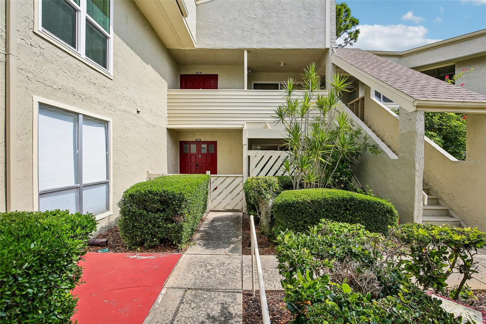 Image 8 of 49 For 505 Windrush Bay Drive
