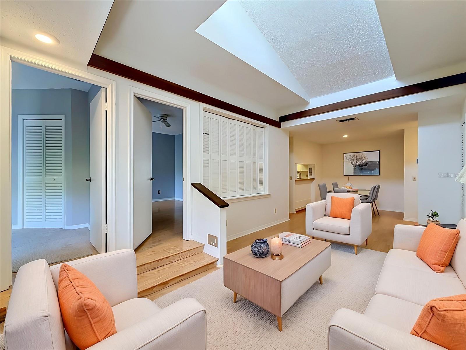 Image 4 of 15 For 4405 Fair Oaks Avenue 18