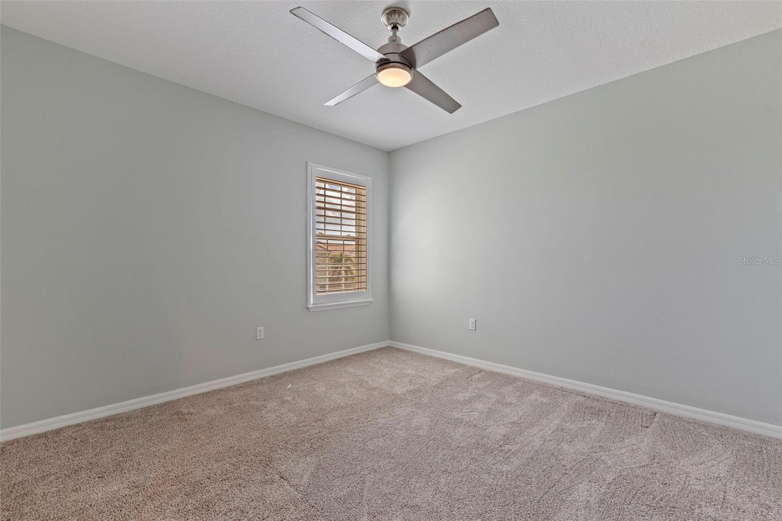 Image 24 of 35 For 568 53rd Avenue N