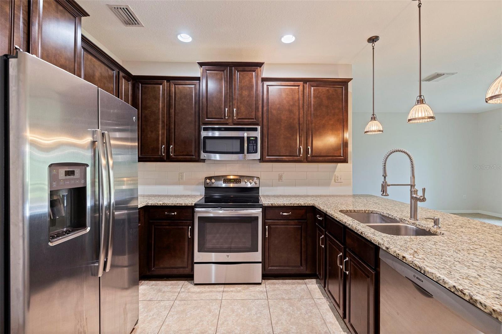 Image 7 of 35 For 568 53rd Avenue N
