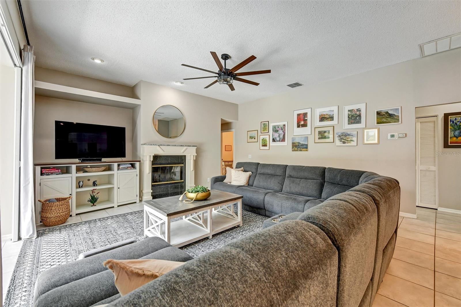 Image 16 of 46 For 4443 Glenbrook Lane