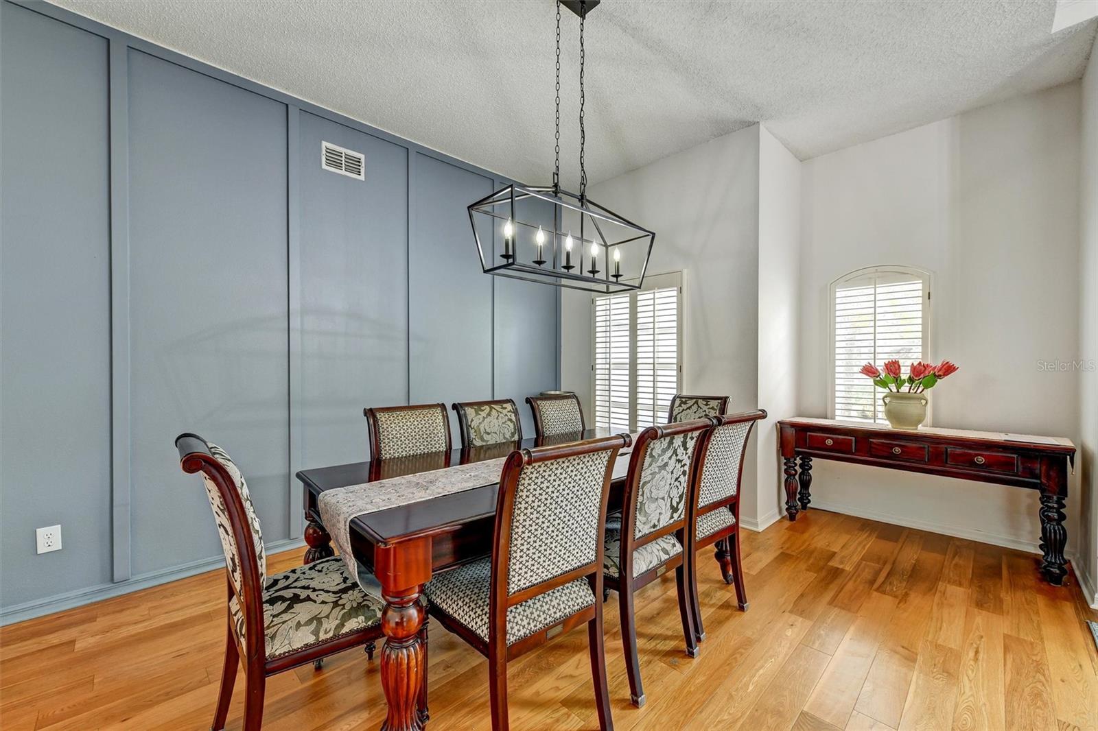 Image 4 of 46 For 4443 Glenbrook Lane