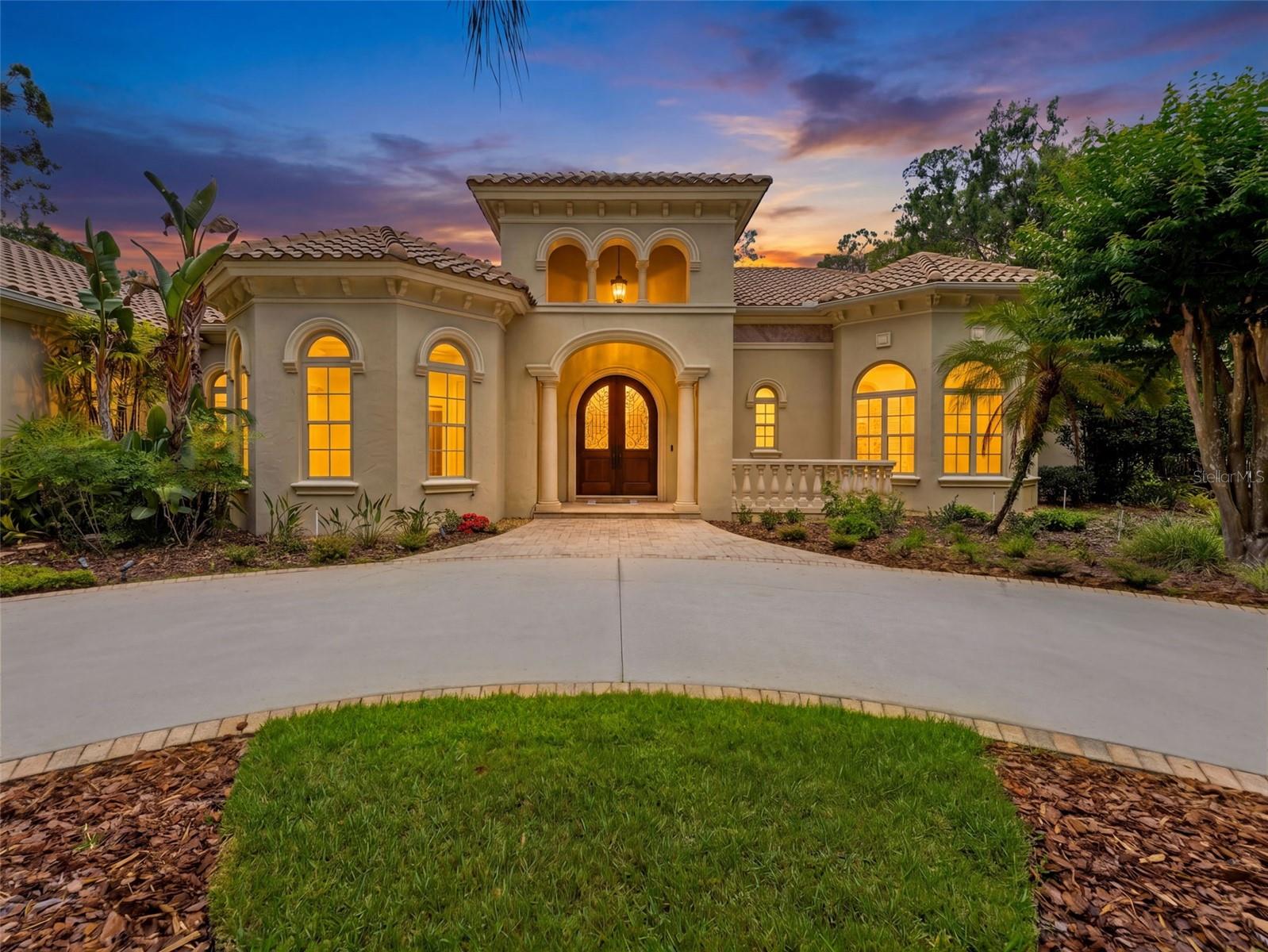 Listing photo id 17 for 18901 Lakes Edge Way