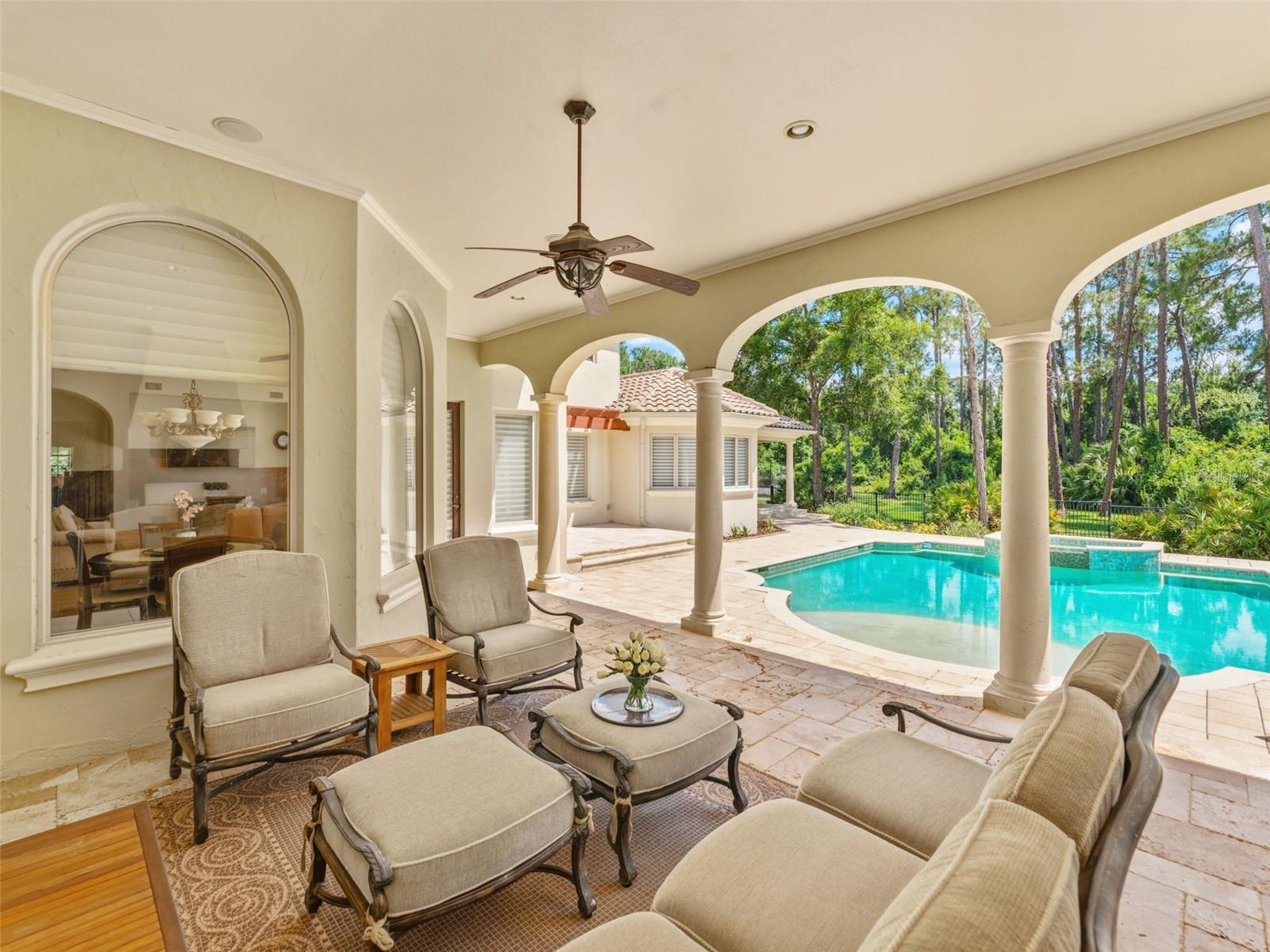 Listing photo id 43 for 18901 Lakes Edge Way