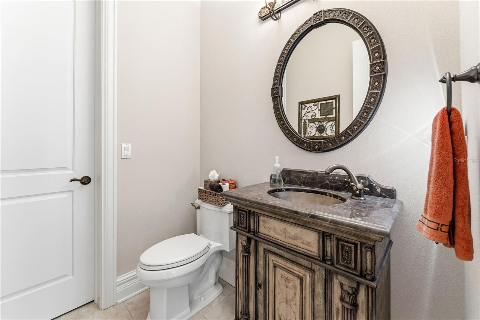 Listing photo id 54 for 18901 Lakes Edge Way