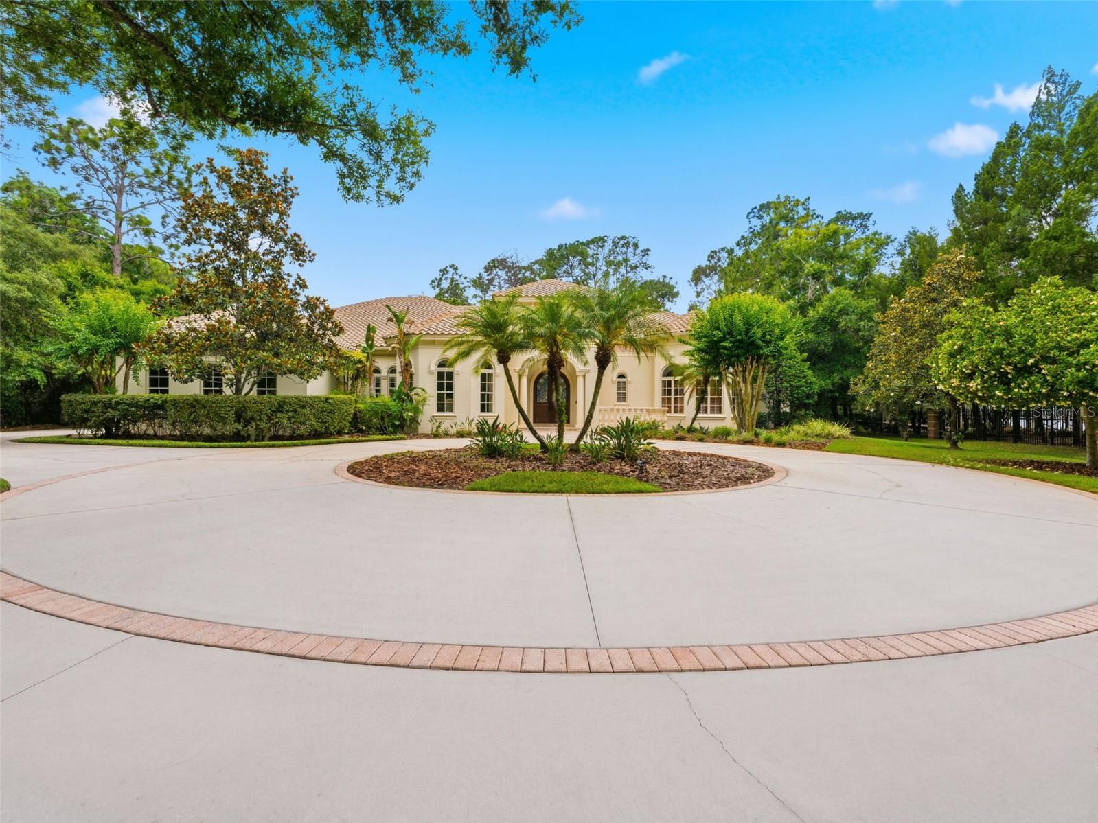 Listing photo id 59 for 18901 Lakes Edge Way