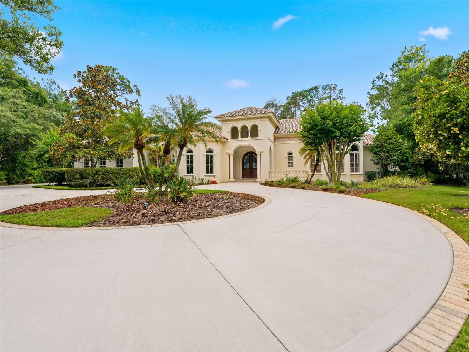 Listing photo id 61 for 18901 Lakes Edge Way