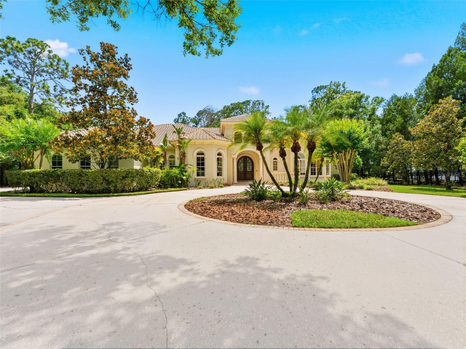 Listing photo id 64 for 18901 Lakes Edge Way