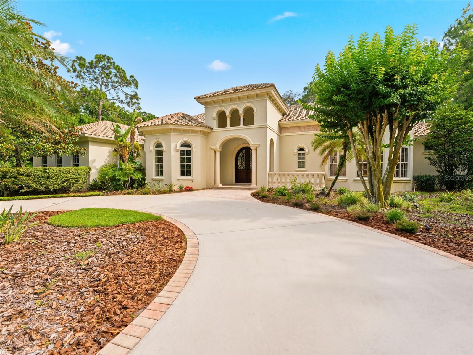 Listing photo id 65 for 18901 Lakes Edge Way