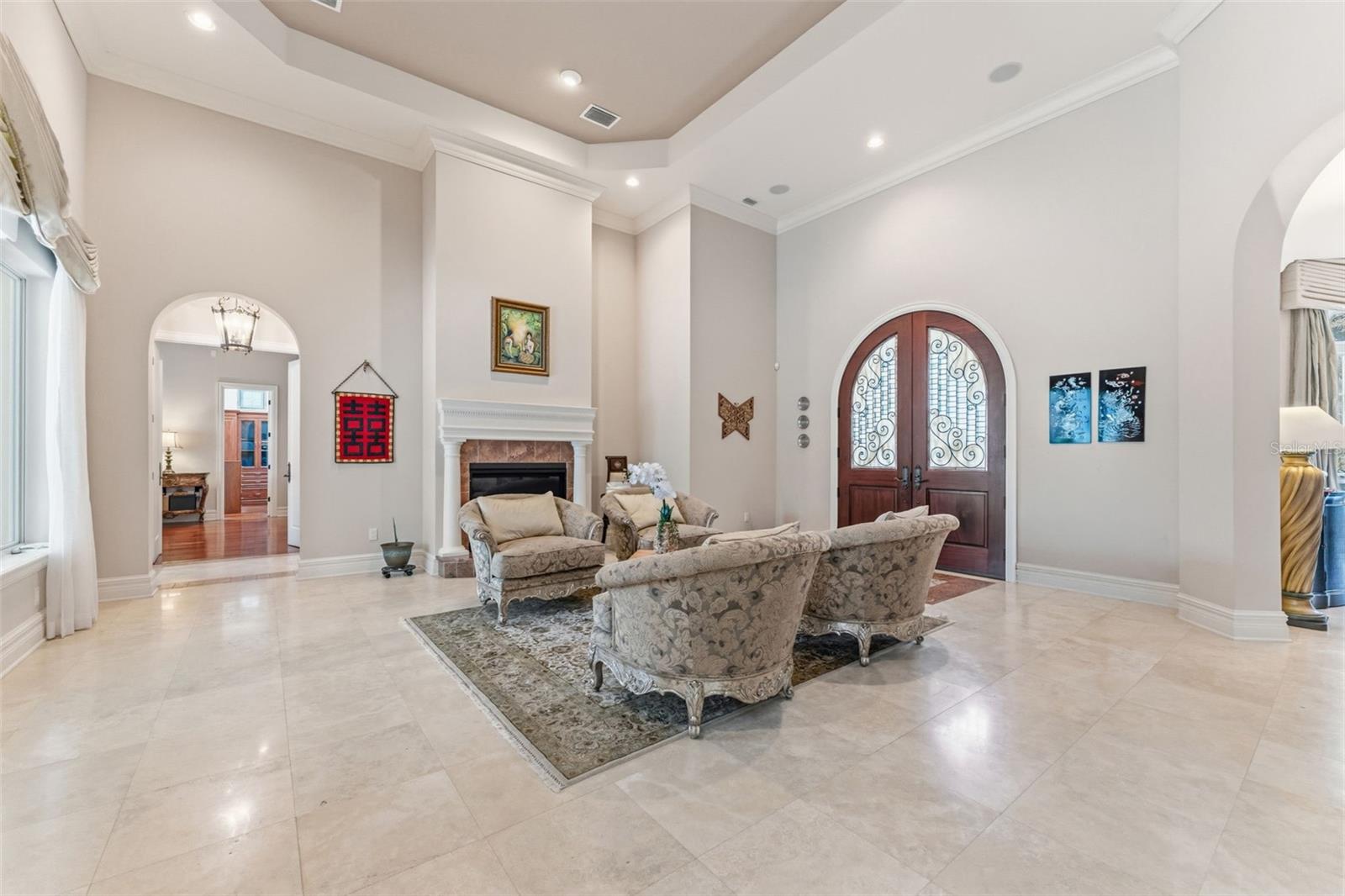 Listing photo id 70 for 18901 Lakes Edge Way