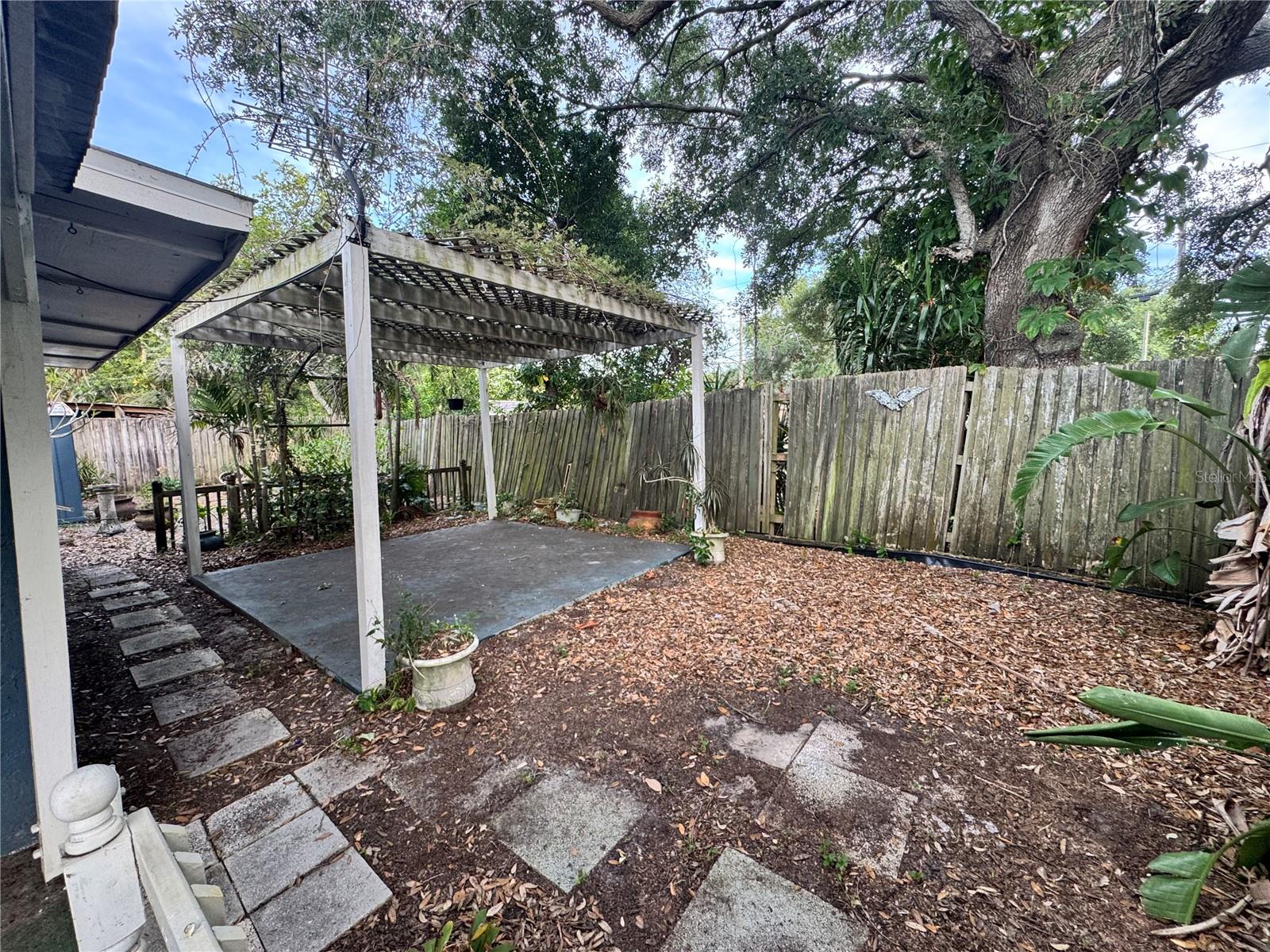 Image 22 of 32 For 3736 15th Terrace Se