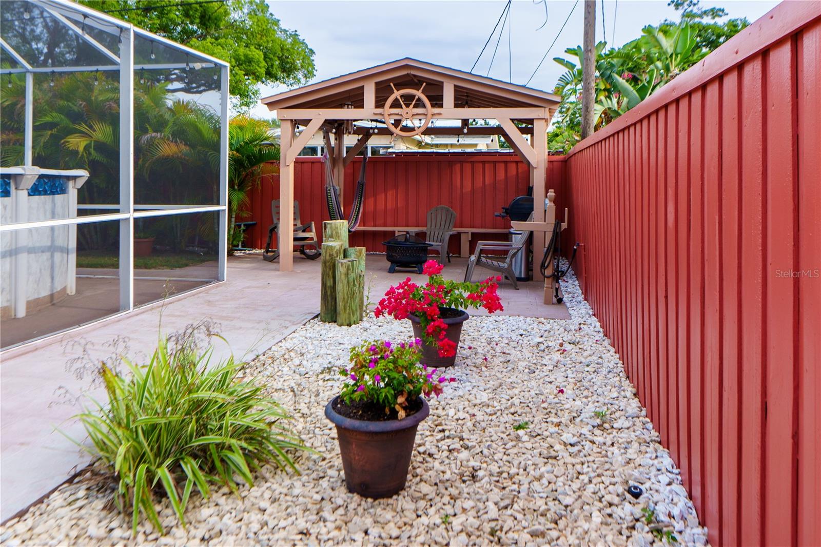 Image 13 of 67 For 4350 37th Avenue N