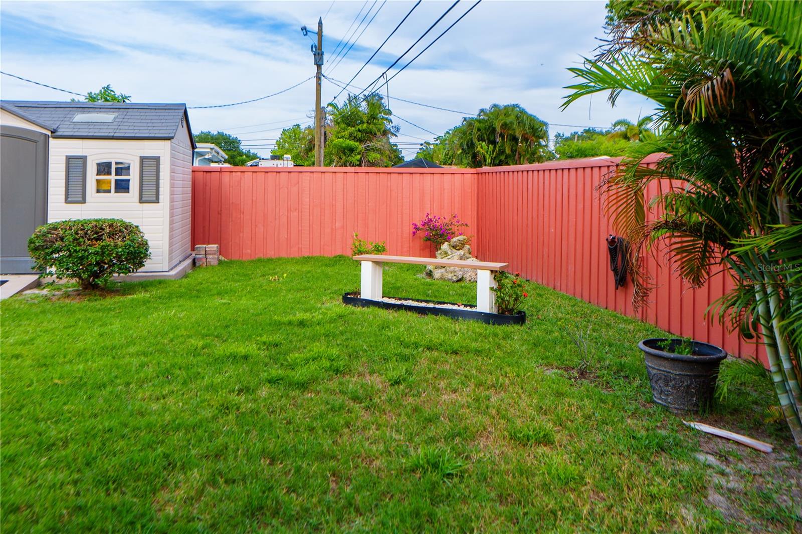 Image 15 of 67 For 4350 37th Avenue N