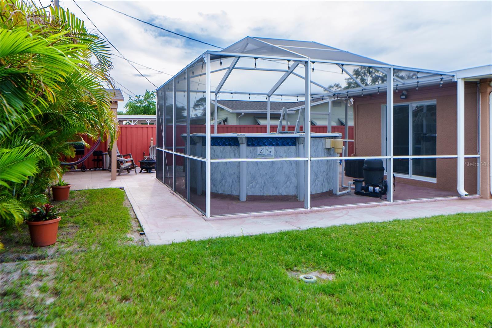 Image 17 of 67 For 4350 37th Avenue N