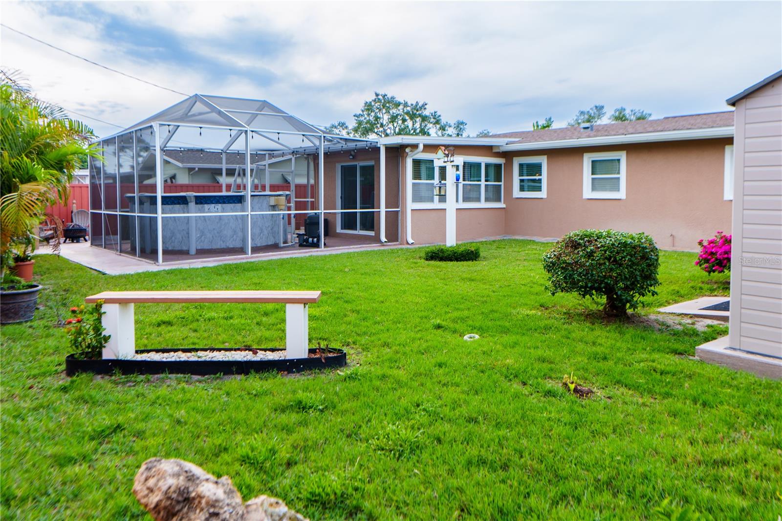 Image 18 of 67 For 4350 37th Avenue N