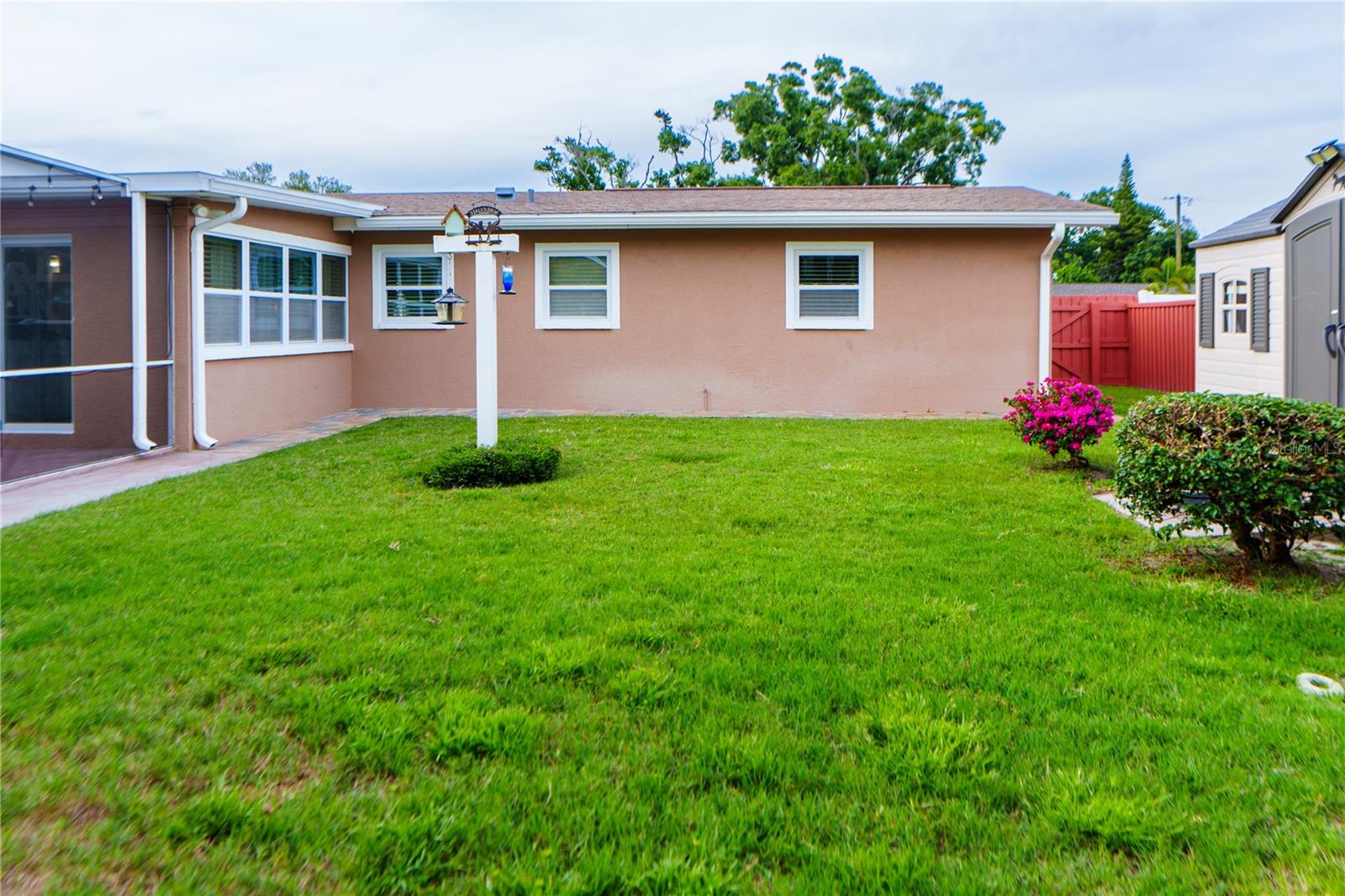 Image 19 of 67 For 4350 37th Avenue N