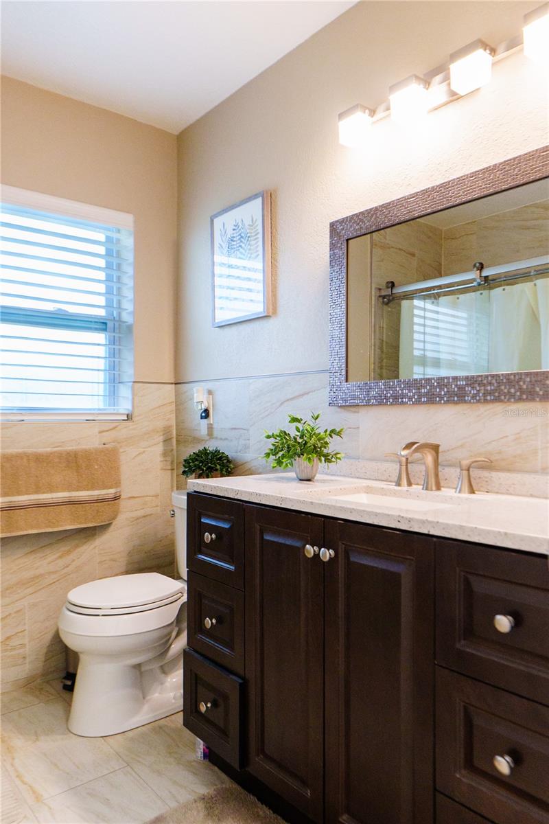 Image 40 of 67 For 4350 37th Avenue N