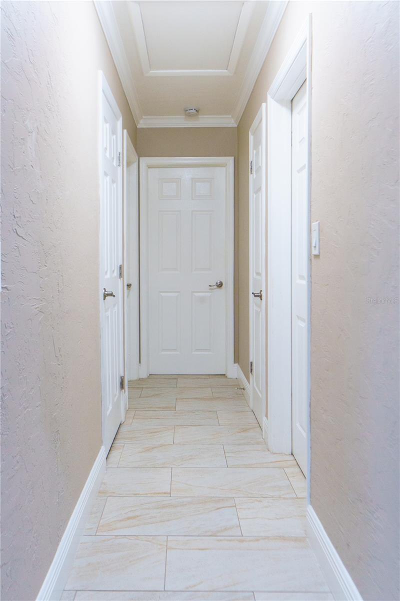 Image 41 of 67 For 4350 37th Avenue N
